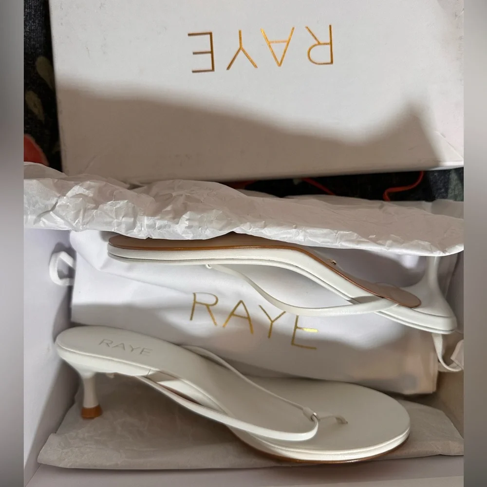 Like new RAYE Kimme Sandal in Ivory white leather kitten heel bride reception - Picture 4 of 10